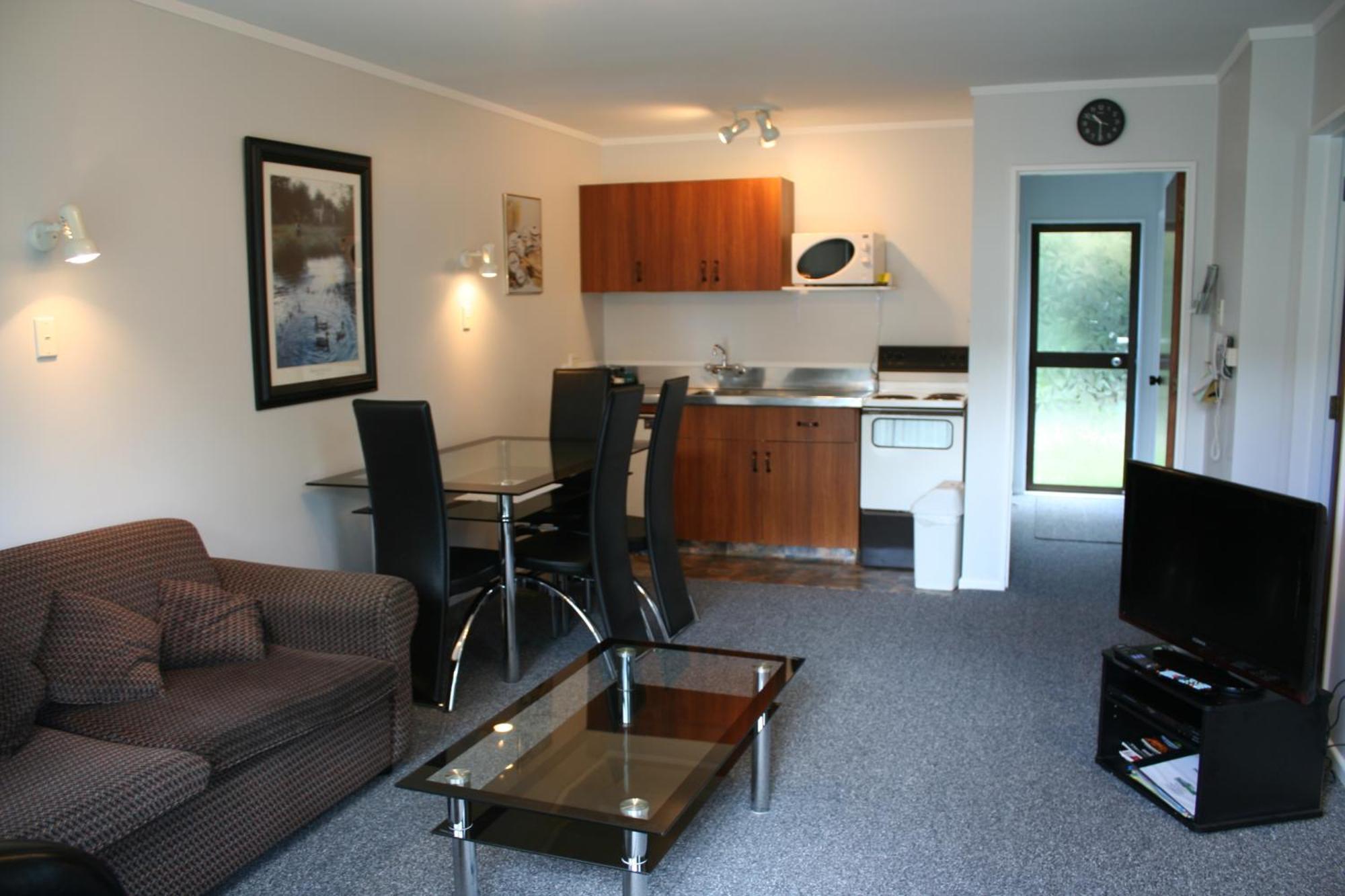 Awatea Park Motel Palmerston North Exterior photo
